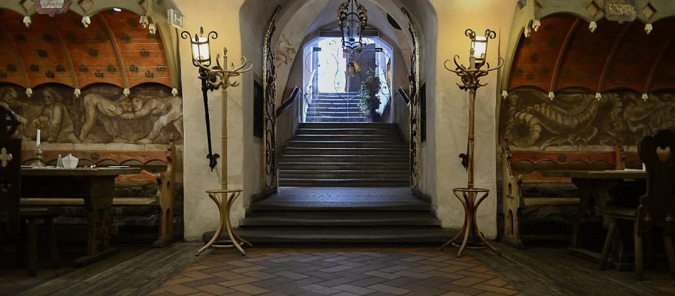 Εσύ ήξερες ότι το παλαιότερο εστιατόριο της Ευρώπης είναι... 700 ετών; (φωτο)